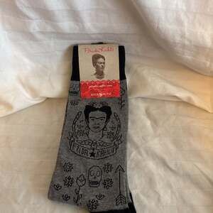 Socksmith Men's Novelty Crew Socks - Frida Freak - Kahlo